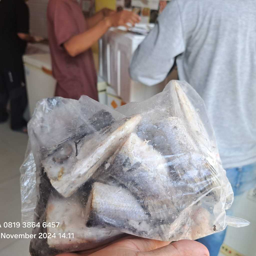 

Kepala + Ekor Tengiri (campuran soup ikan, sayur, gulai ikan, dll)