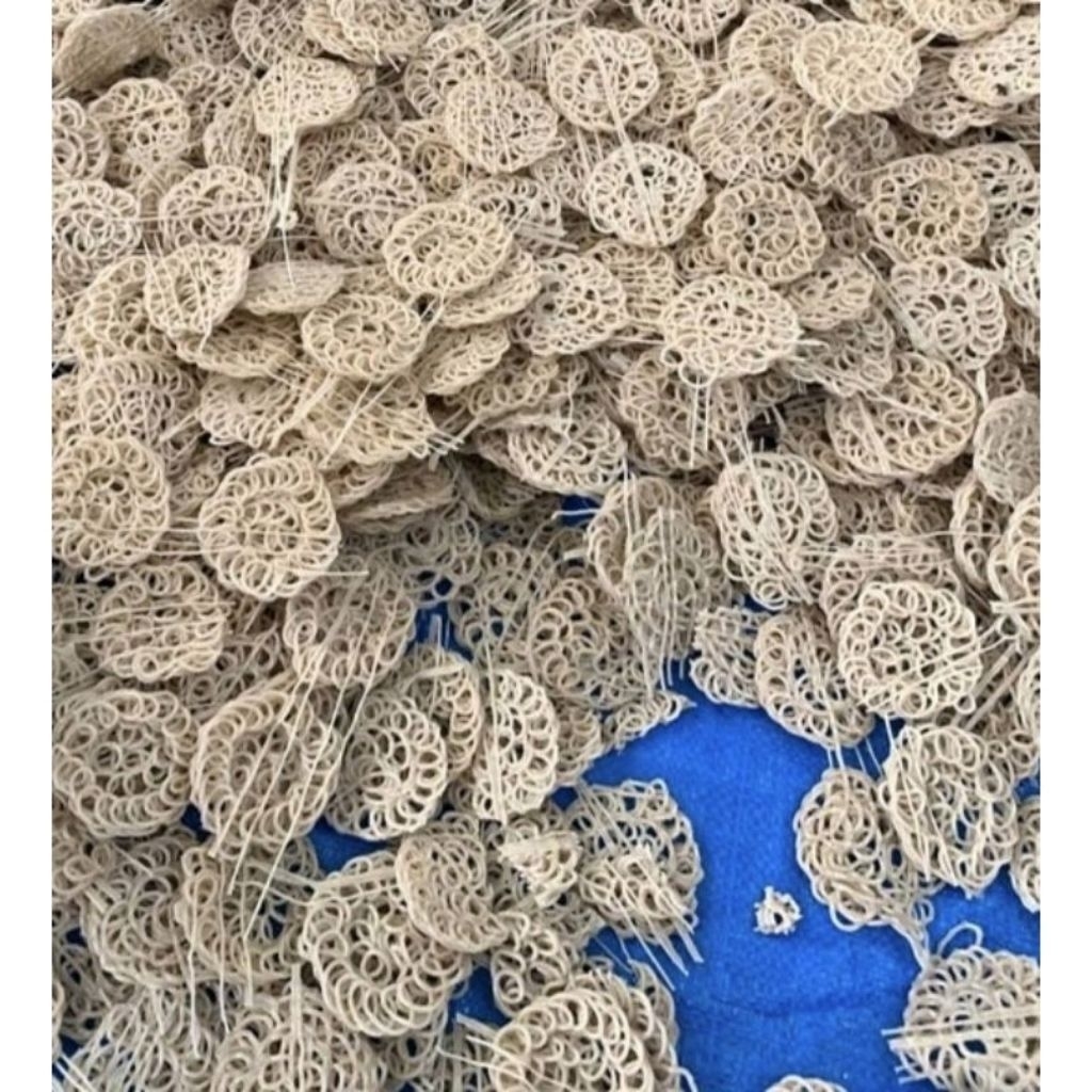 

500 gr krecek krupuk mawar mentah krupuk uyel enak gurih