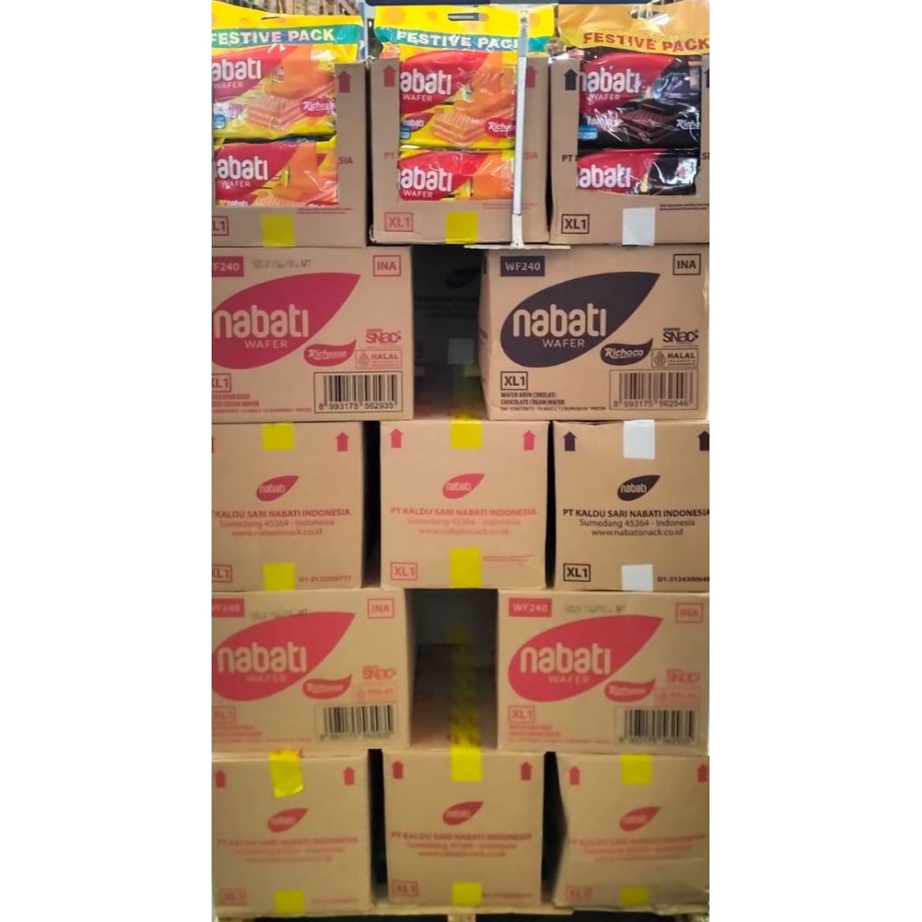 

Nabati Wafer Festive Pack 240gr// 1 pack isi 12 pcs // 1 karton isi 12pack