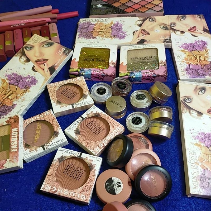 MISS ROSE Blush Powder / Eyeshadow Glitter  / Eyeshadow Peleette Miss Rose New Gress ( exp 26 - 27 )