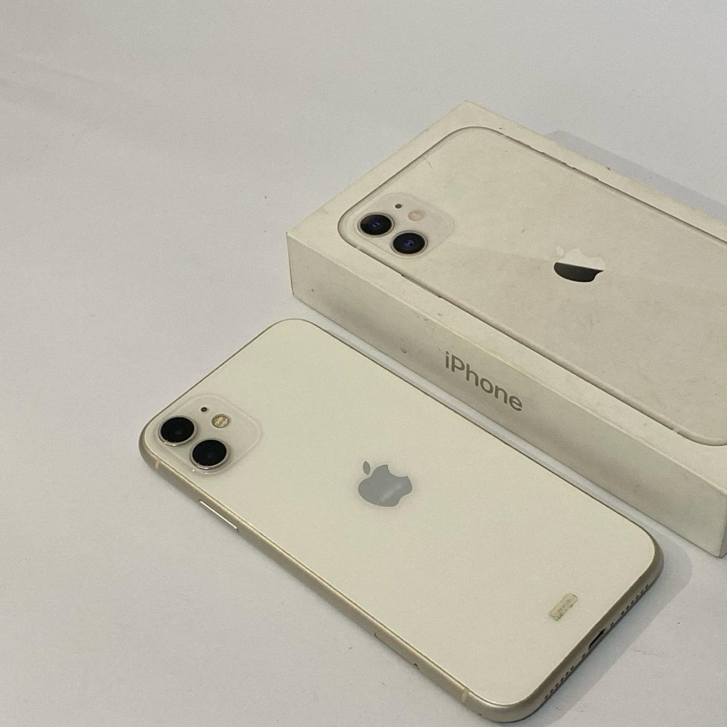iphone 11 64gb ibox garansi resmi indonesia ( Putih )