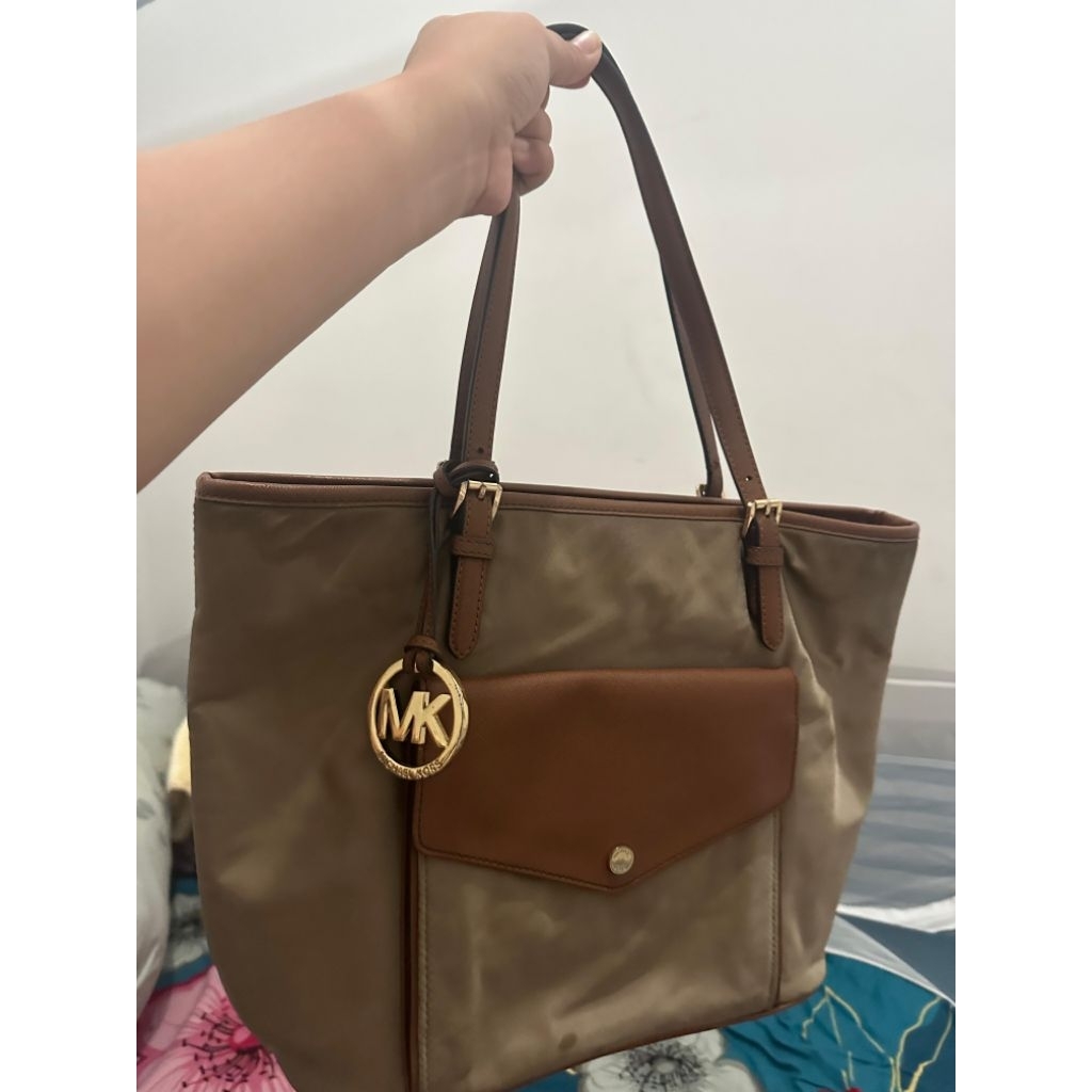 pl tas branded originql store