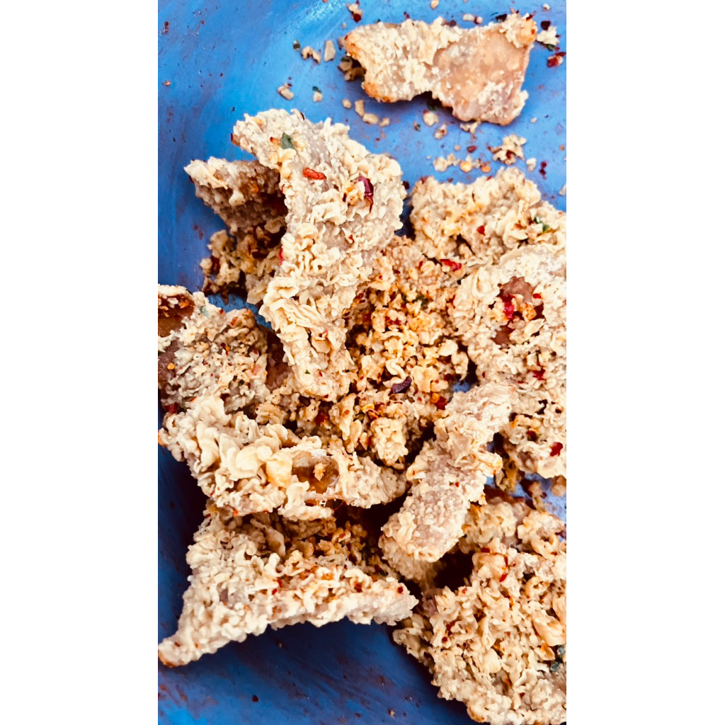 

kulit ayam crispy daun jeruk kemasan 1kg oliviacamilan snack & food - makanan& snack - cp