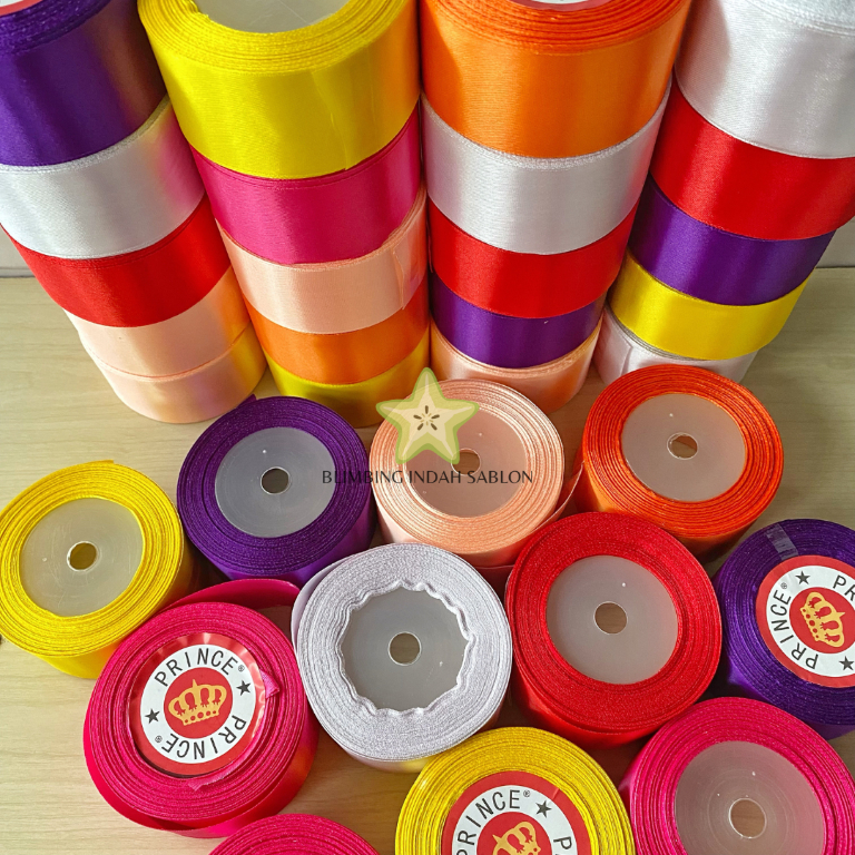 

Ribbon Pita Satin 4cm Warna Warni Per Gulungan Satu Gulungan Dekorasi Hiasan Tali Ikat Ikatan Kain Ribbon Colorful Decoration Soft Kualitas Terbaik Murah Termurah DIY Kreasi Kreatif Best Selling Product Blimbing Indah Sablon Malang
