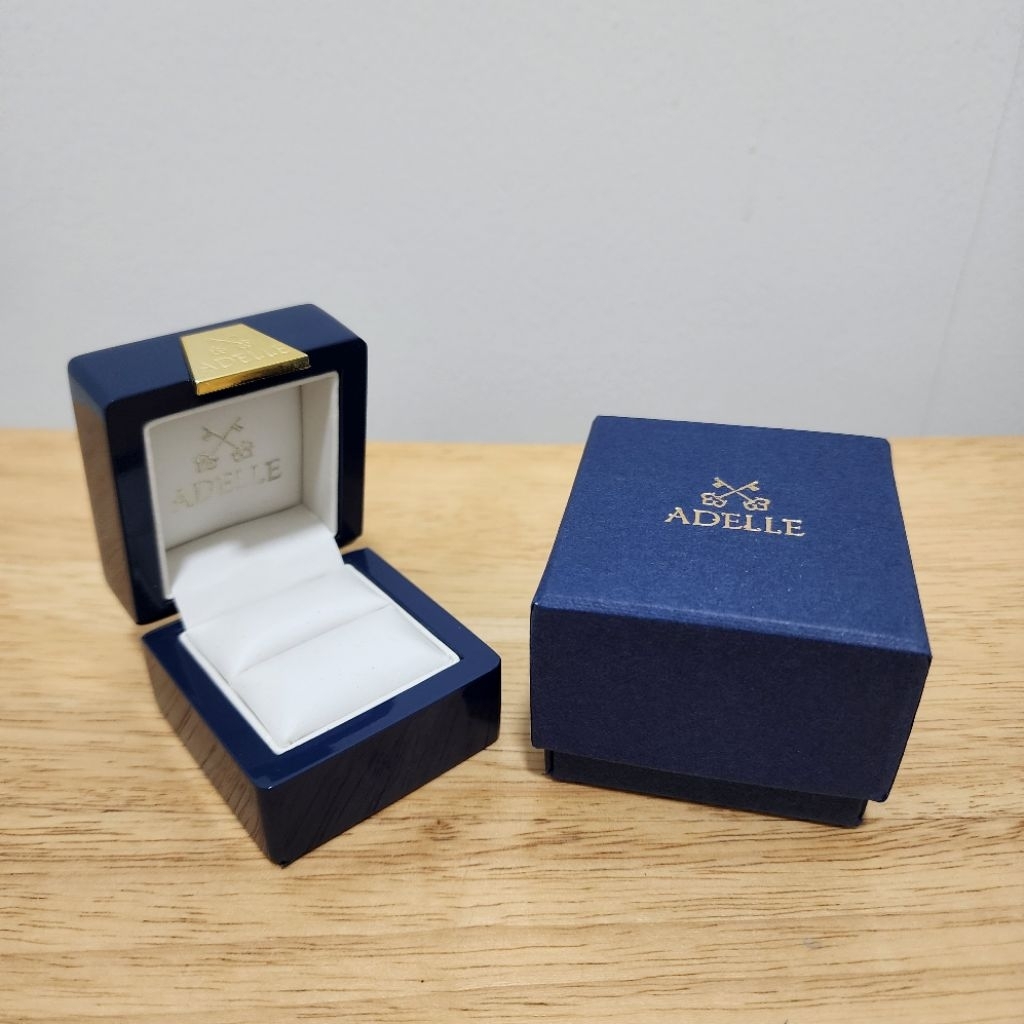 Kotak Perhiasan Cincin Adelle Jewellery