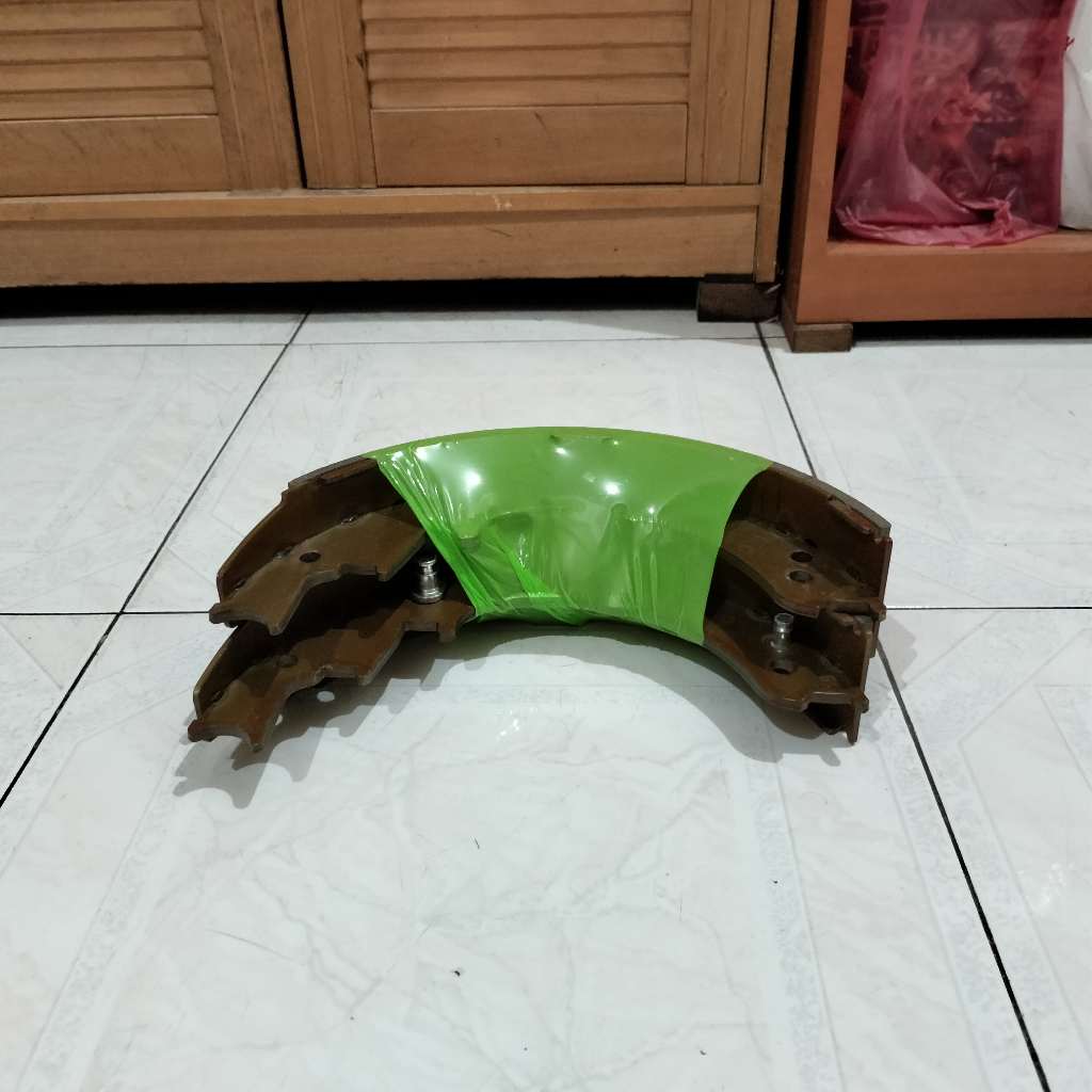 Brake Shoe / Kampas Rem Forklift TCM FD30T3 C-52-13117-53000Z