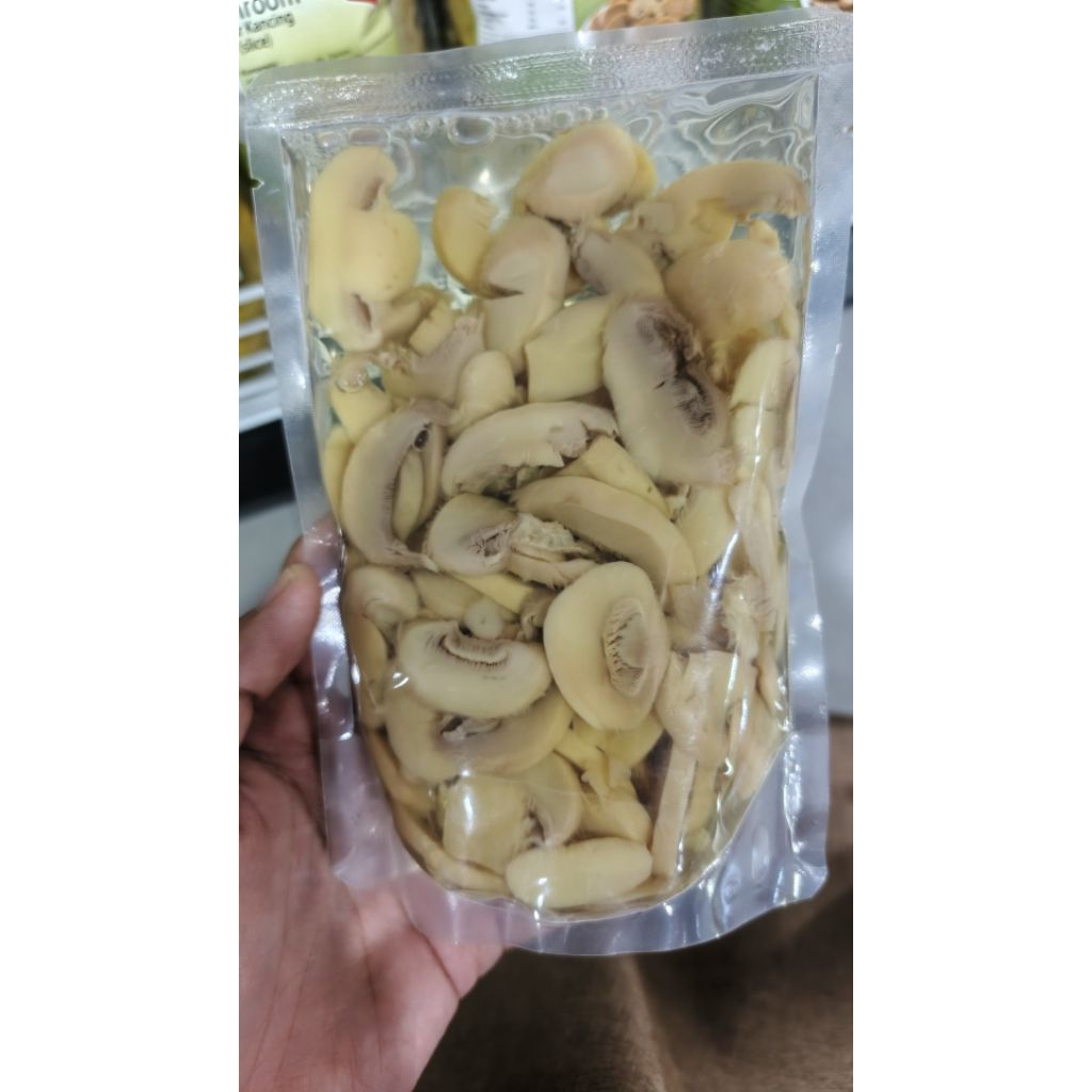 

Jamur kancing slice 250 gram/ mushroom slice