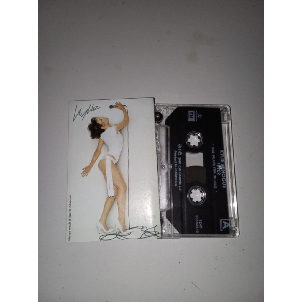 kaset pita kylie minogue - fever