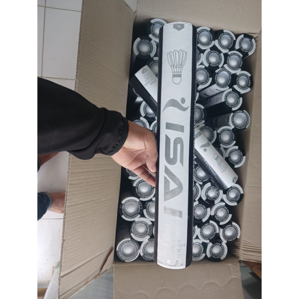Shutrlecock/bola badminton ISAI