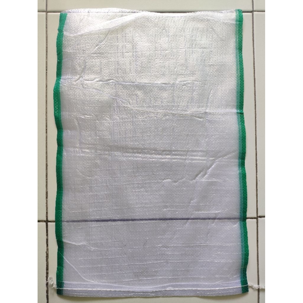 Karung Beras 10kg ukuran 35x55cm polos transparan list hijau