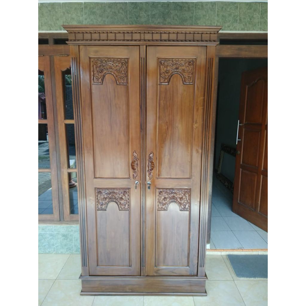 lemari pakaian kayu jati Jepara