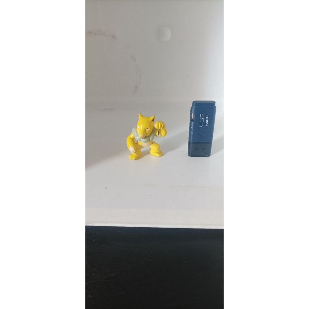 mainan pokemon Hypno Auldey Tommy