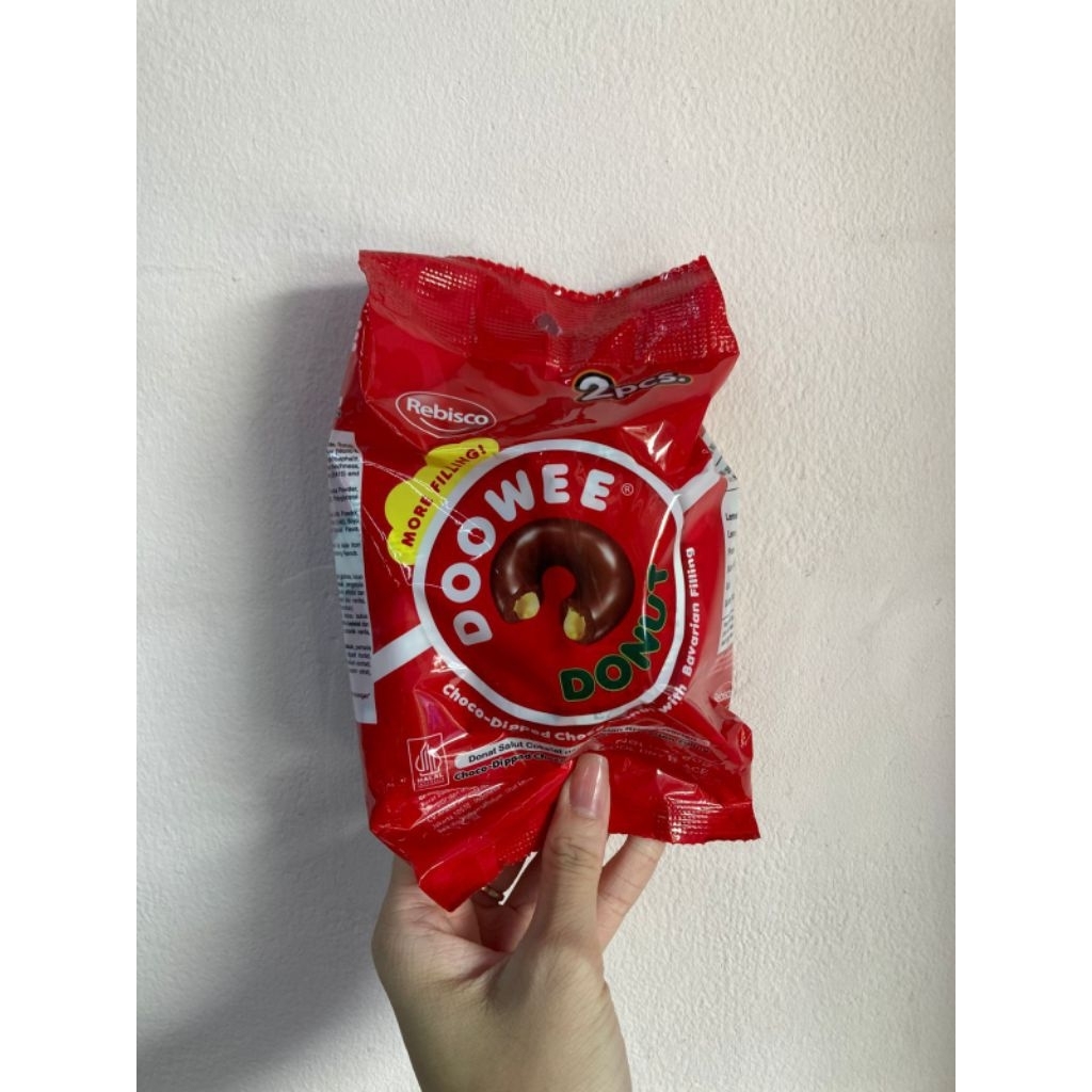 

REBISCO DOWEE DOOWEE DONUT CHOCOLATE - DONAT CHOCOLATE FILLING