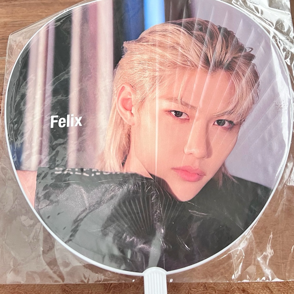 STRAY KIDS - FELIX OFFICIAL UCHIWA  ALL IN JAPAN NEW, SEALED