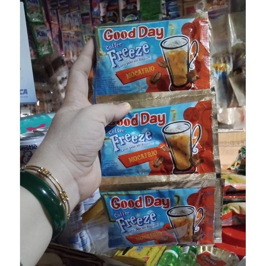 

Good Day Freeze mocafrio, minuman saset, kopi saset