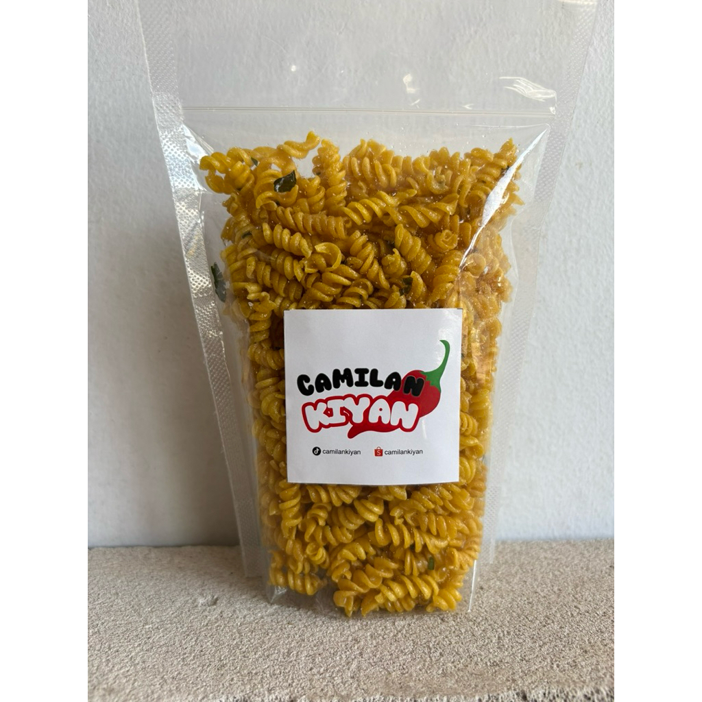 

Camilankiyan - Makaroni Uril Spiral Cikruh 1kg Asin Pedas Daun Jeruk