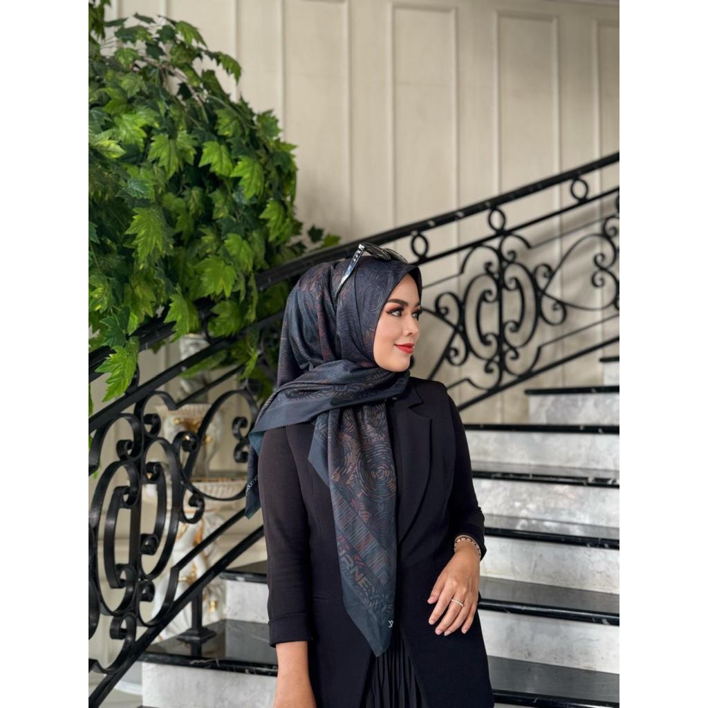 Kerudung Journey Laila logo pouch jp voal premium