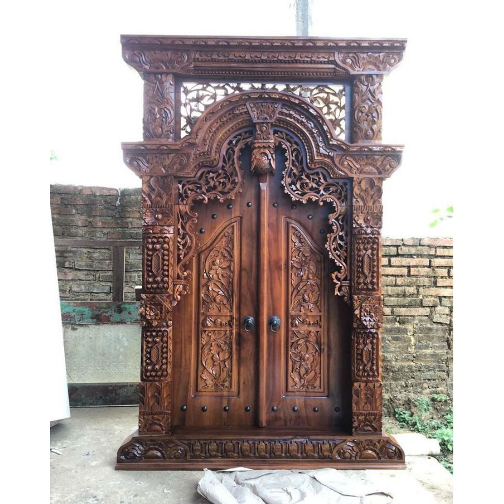 Jendela Gebyok Kayu Jati Ukir Jepara Asli – Jendela Klasik Mewah Elegan