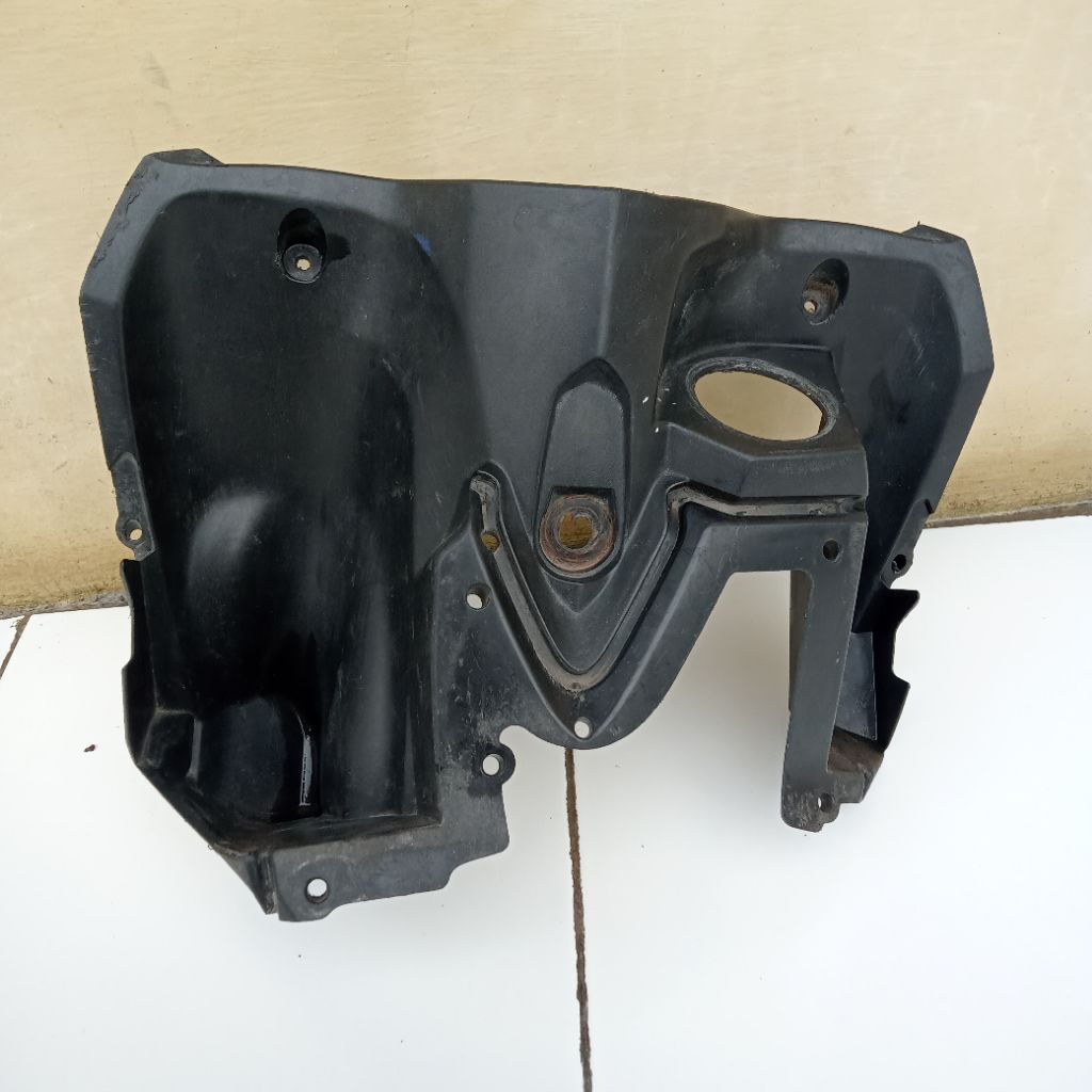 DASBOR COVER LEGSTIEL KUNCI KONTAK YAMAHA MIO 3 MIO Z ORIGINAL SEKEN