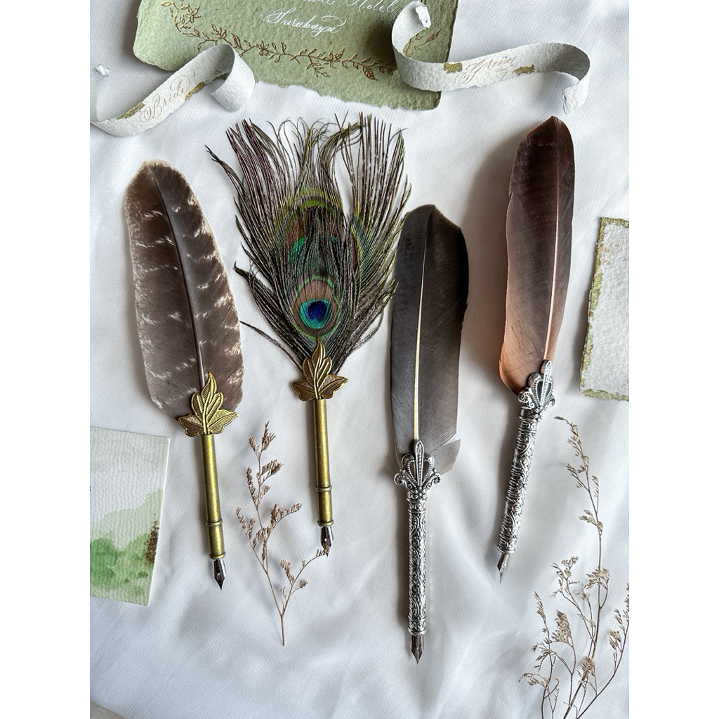 

Pulpen Bulu - dekorasi foto wedding calligraphy / Feather Pen / Ballpoint / Hogwarts Pen