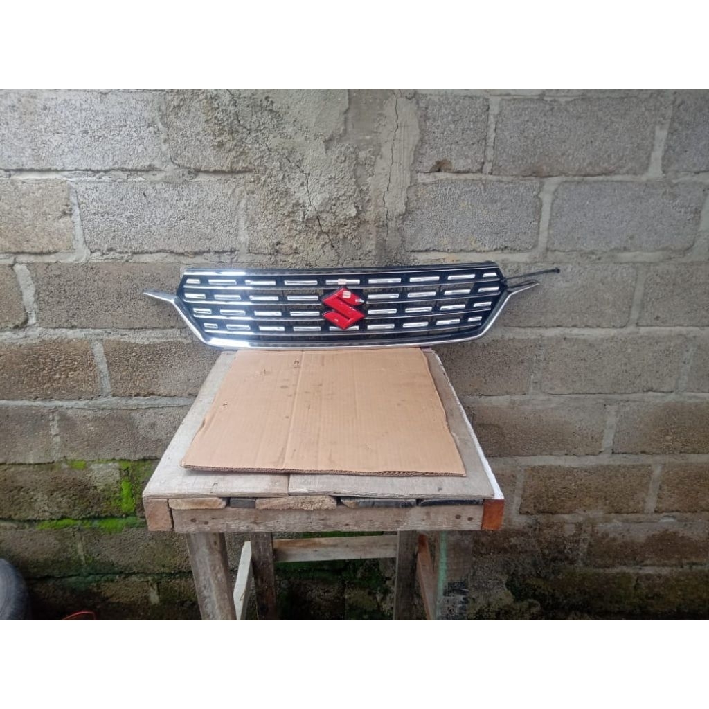 grill suzuki Ertiga 2018-2020