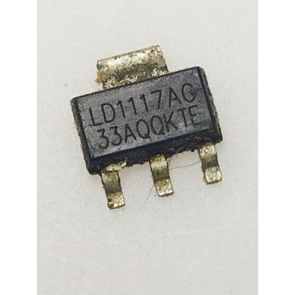 IC LD1117AG