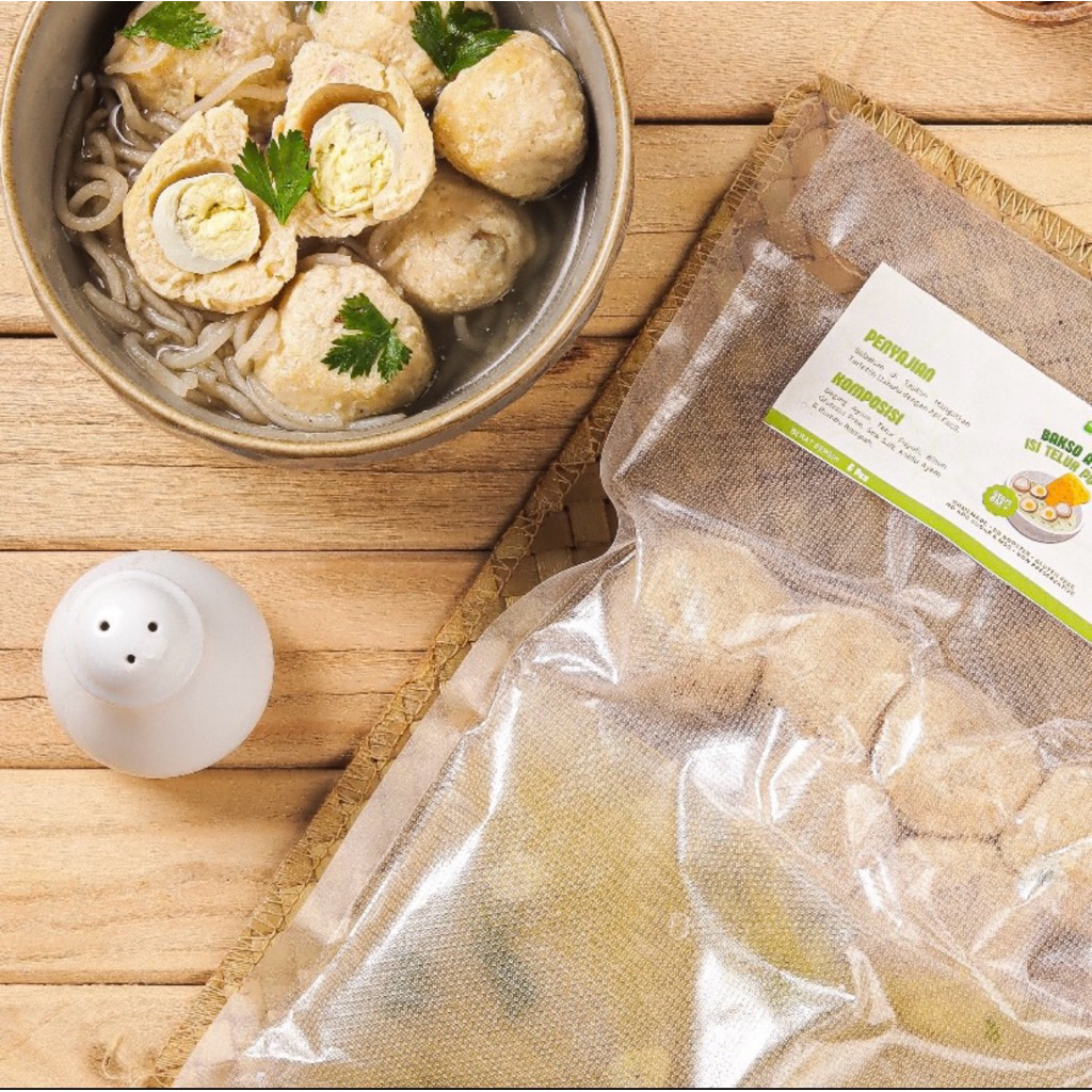 

BAKSO AYAM ISI TELUR PUYUH - MPASI CORNER