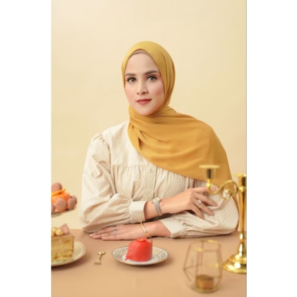 ZARA SHAWL BUTTONSCARVES