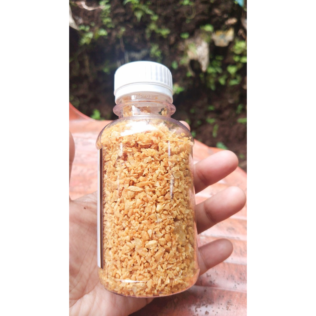 

Minyak dan bawang putih goreng