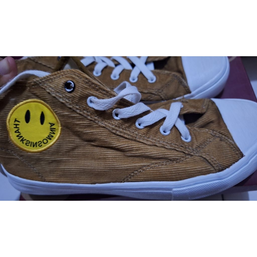 Preloved Sepatu Thanksinsomnia