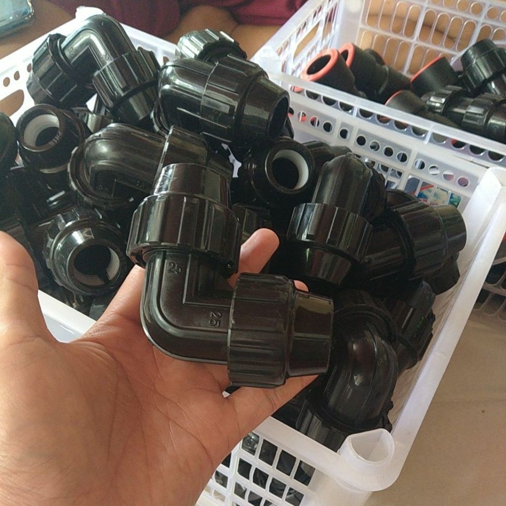 Elbow 3/4 inch pipa HDPE merek HQ terkokoh