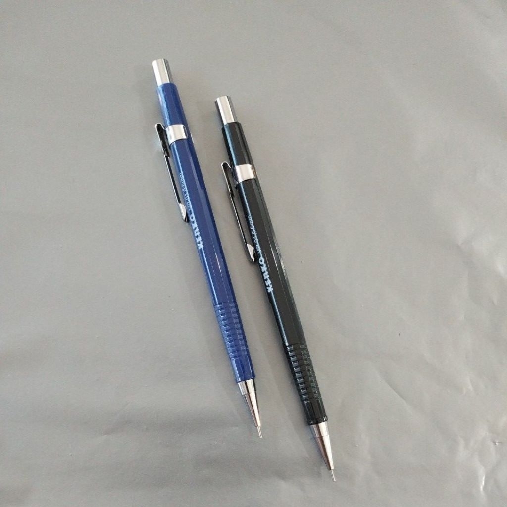 

2 Pcs Pensil mekanik 0.5mm Kenko