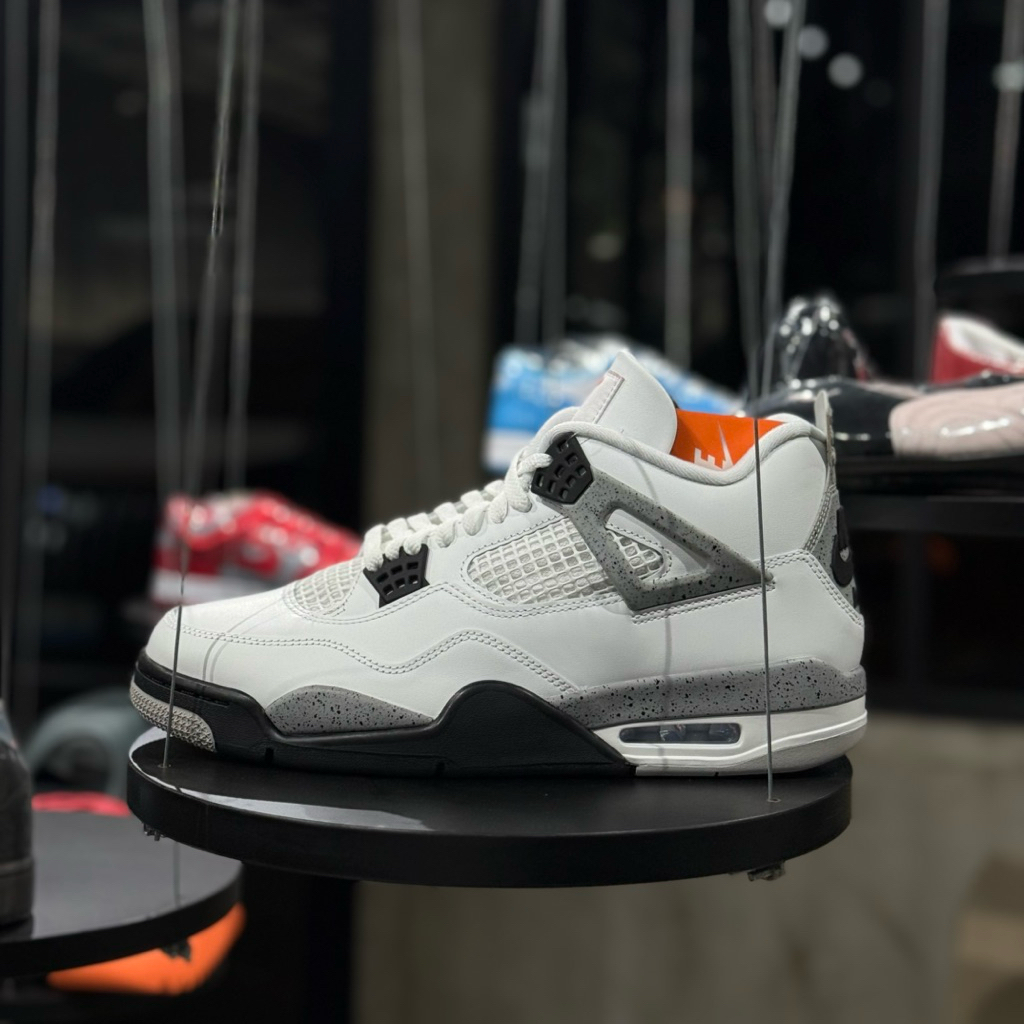 Nike Air Jordan 4 White Cement 2025 (100% AUTHENTIC)