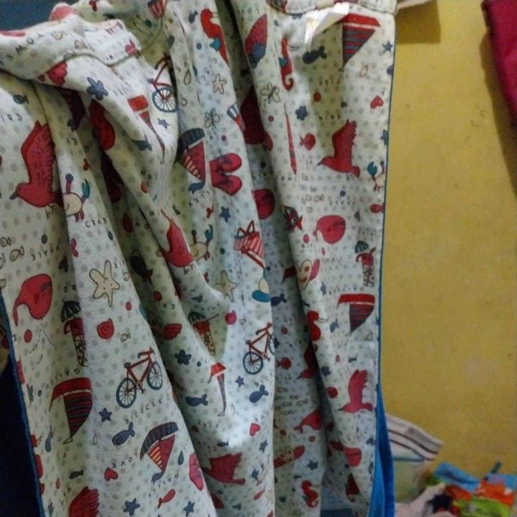 kain gendongan kaos preloved