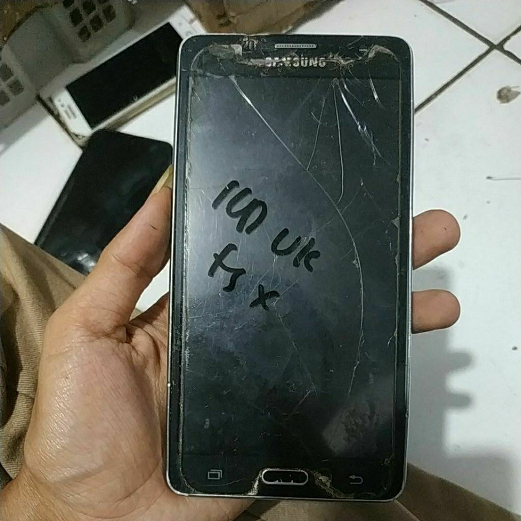 LCD SAMSUNG ONE 7 G600FY