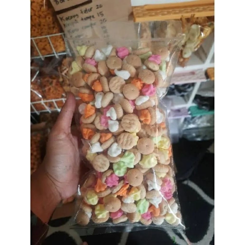 

Biskuit kembang gula