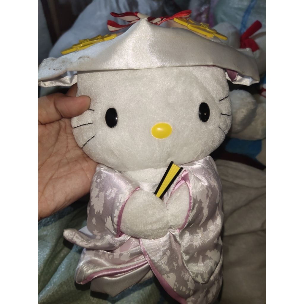 hello kitty preloved