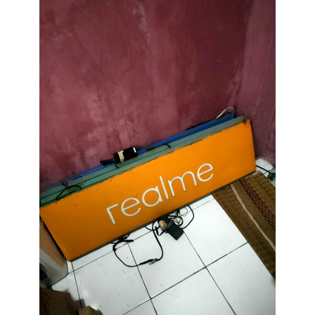 gantungan plang relmi aksesoris konter