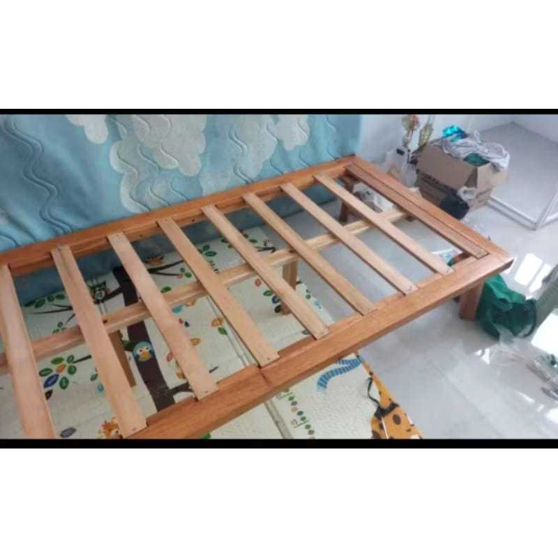 Dipan kasur  minimalis ukuran 140 cm x 200 cm ranjang tempat tidur aesthetic