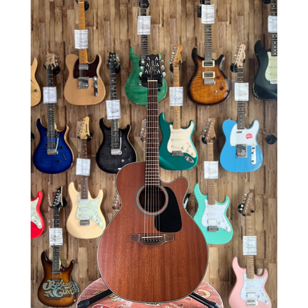 Takamine GN11MCE