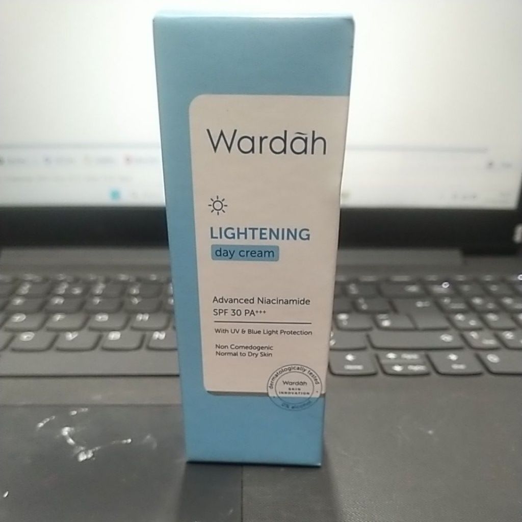 KRIM SIANG WARDAH LIGHTENING 20ml
