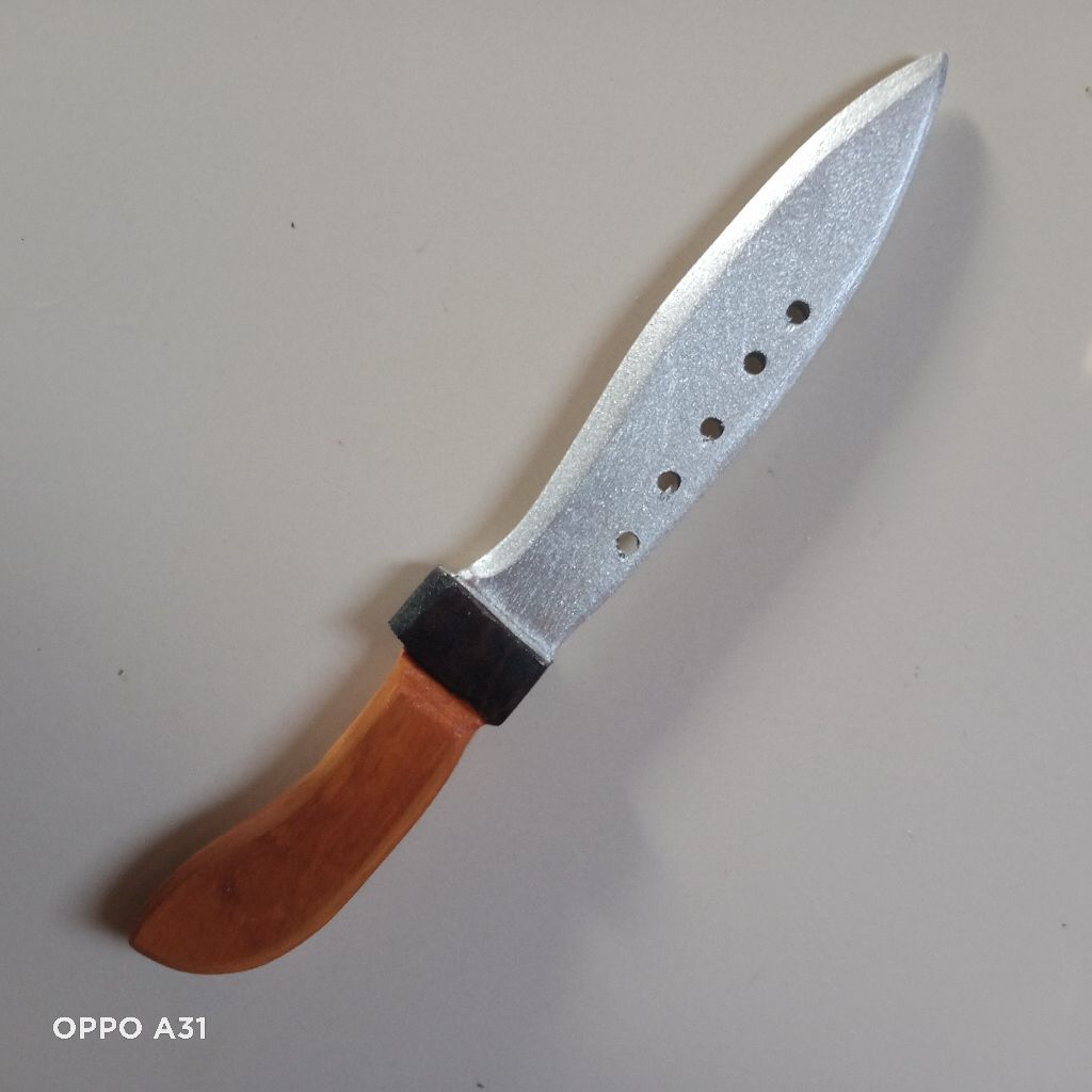 Pisau Belati Lubang Bahan Full Kayu Jati/Pisau Mainan Terbuat Dari Bahan Kayu