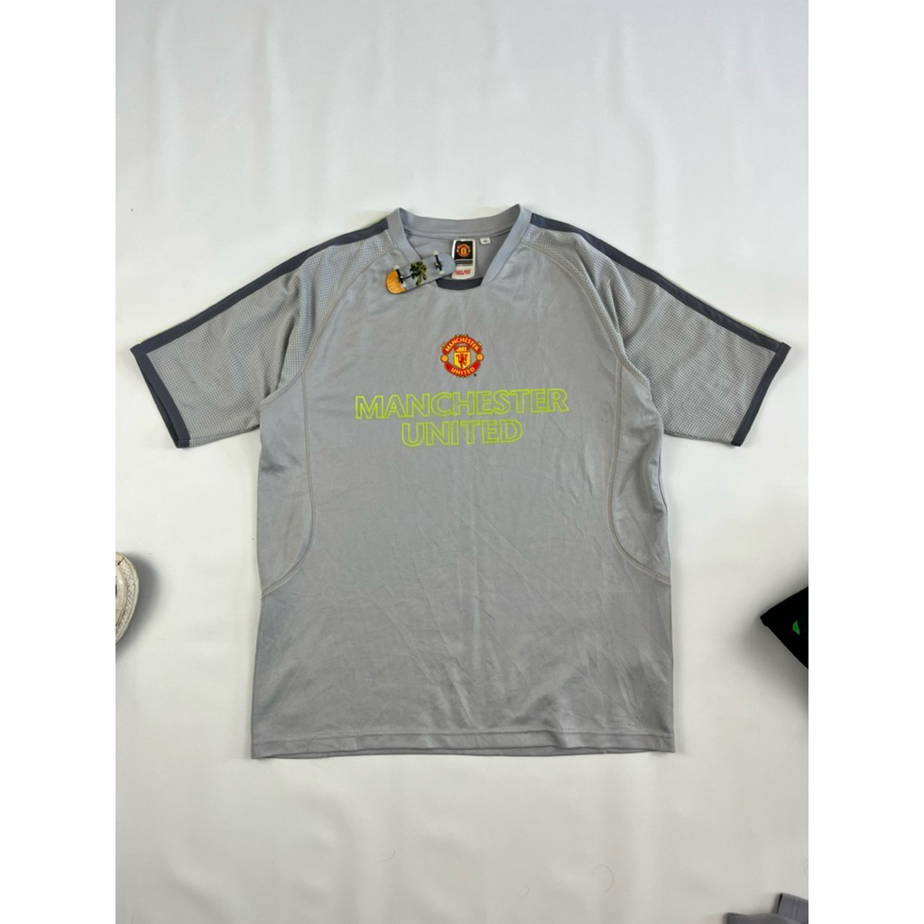 JERSEY BOLA MANCHESTER UNITED SECOND