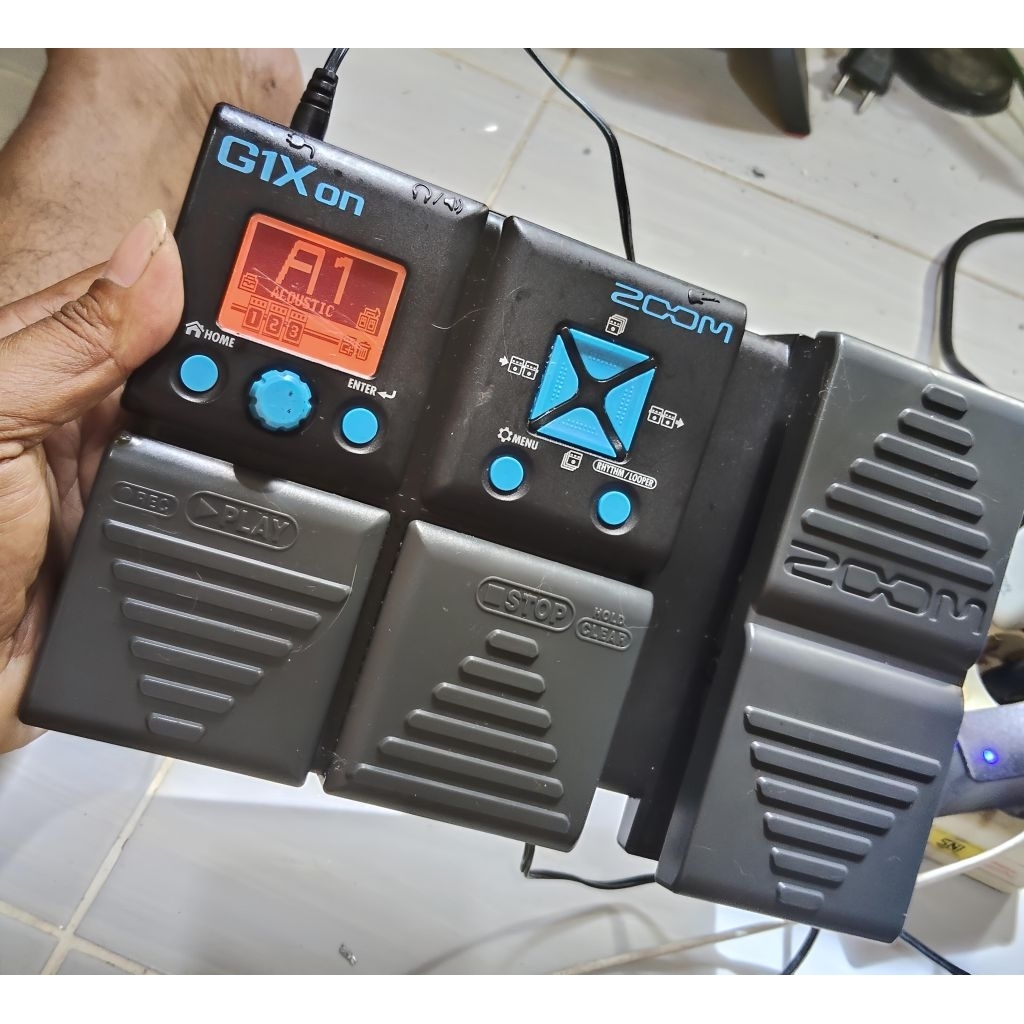 effek gitar zoom g1xon/seruling sexopon