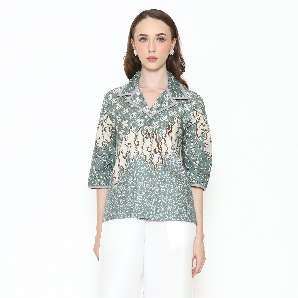 Blazer Batik Wanita - Atasan Batik - Bhatara Batik Kirei - Blazer Batik Modern Lengan Panjang