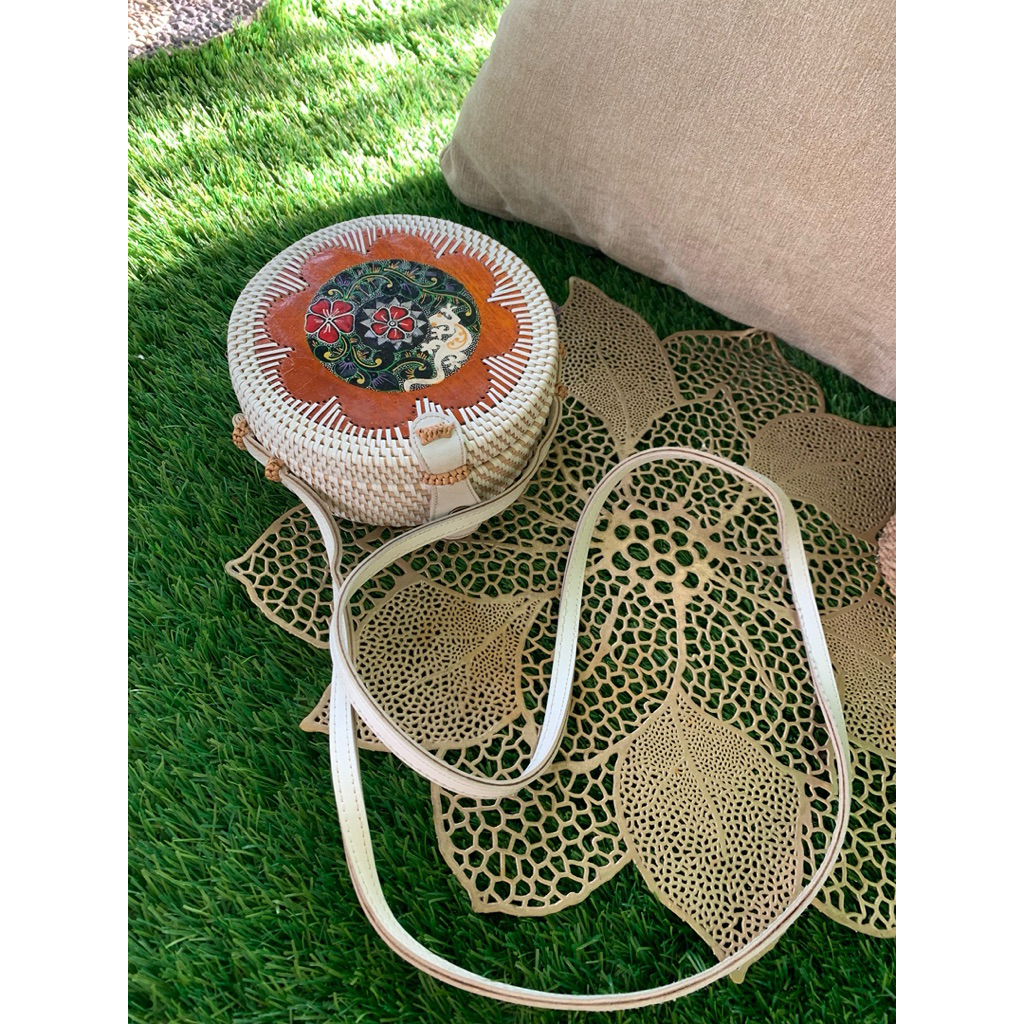 Tas Anyaman Asli Pulau Lombok