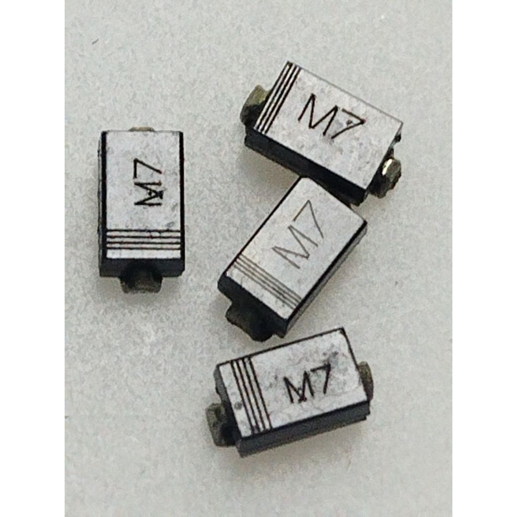 DIODA SMD M7