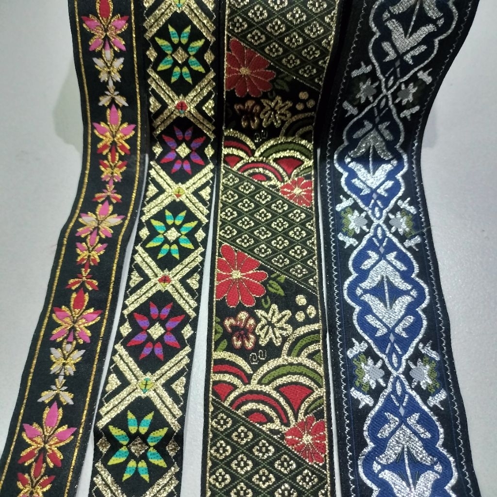 pita bordir India varian motif (permeter)