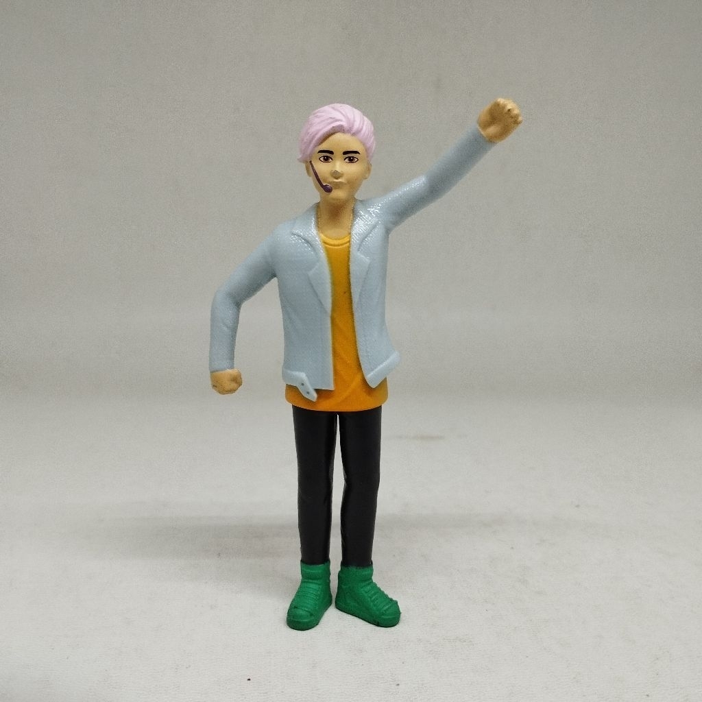 Figure Cowok Barbie Singer