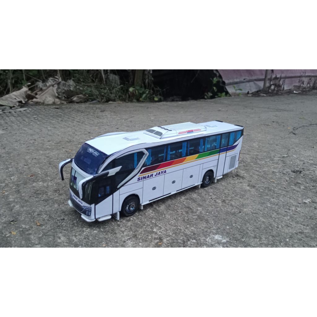 PAPERCRAFT BUS SINAR JAYA SKYLANDER